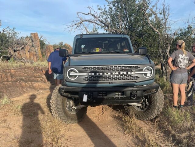 2021 Ford Bronco Badlands Breaks Off-Roading