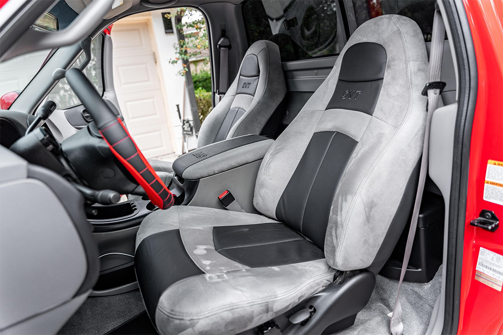Interior 2001 Ford SVT Lightning Pickup Truck