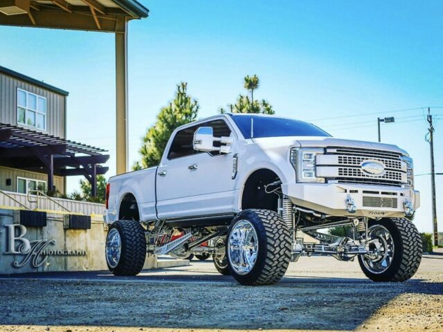 2017 Ford F-250 SEMA truck (SoCal Trucks)