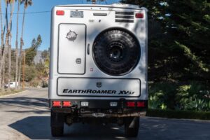 Ford F-550 EarthRoamer