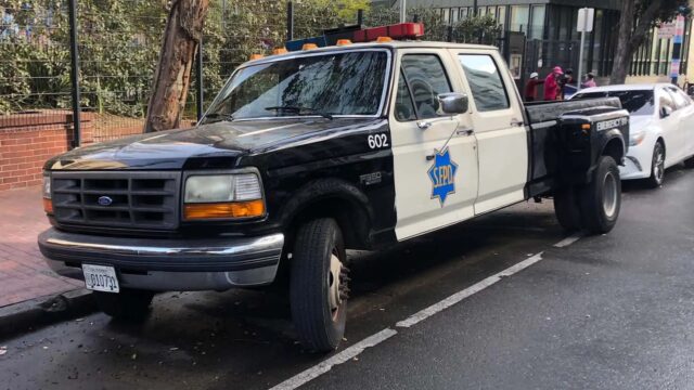 1995 Ford F-350 Police Truck San Francisco 001