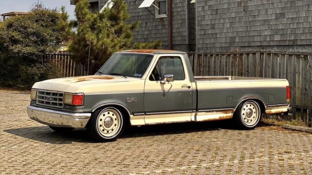 Crown Victoria-Swapped 1990 Ford F-150
