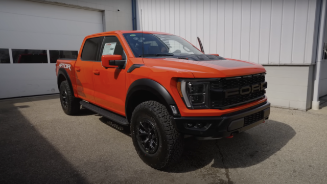Straight-Piped Ford F-150 Raptor R