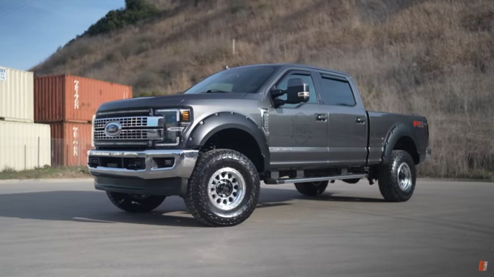 VIDEO: Turning a Super Duty Into the Ultimate Tow Rig