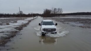 Ford Super Duty Tremor vs F-350 Off-Road