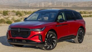 10 Ways Lincoln is CRUSHING the Luxury SUV Game (&amp; 1 Major Flaw)